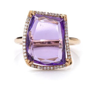 Ring with amethyst and diamonds, early 21st century jewelry, gold ~ 0.750