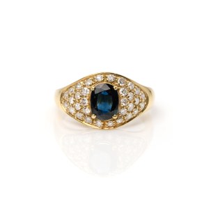 Ring mit Saphir-Diamantbesatz