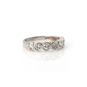 Halbmemory-Ring