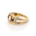 Ring mit Saphir-Diamantbesatz