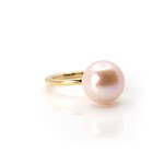 Ring und Anhänger mit Perle