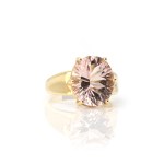 Ring und Anhänger mit Morganitbesatz
