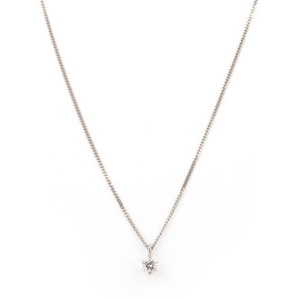 Kette mit Solitäranhänger