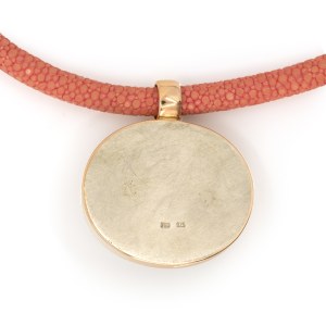 Collier mit Granat-Anhänger