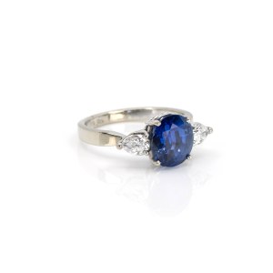 Saphir-Diamantring