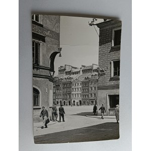 WARSZAWA WEJŚCIE Z ULICY ZAPIECEK NA RYNEK STAREGO MIASTA