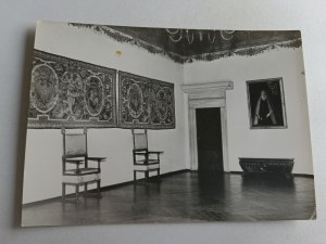 KRAKOW CASTLE WAWEL REVIEW ROOM WITH TAPESTRIES