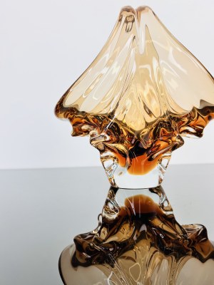 Jan Beranek (*1933), Amber Glass Basket by Škrdlovice Glassworks, Pattern 6448/18, 1964