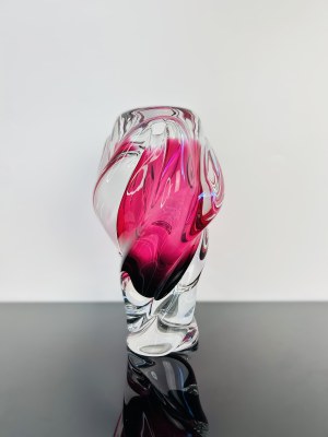 Josef Hospodka (1923-1989), Massive Propeller Vase Sommerso PINK by Chribska Glassworks, Czechoslovak 1970s
