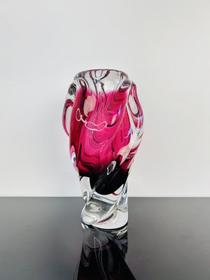 Josef Hospodka (1923-1989), Massive Propeller Vase Sommerso PINK by Chribska Glassworks, Czechoslovak 1970s