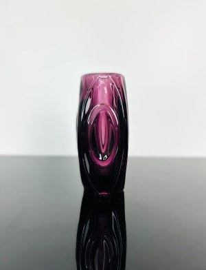 Rudolf Schroter (1887-?), Amethyst Art Glass Vase
