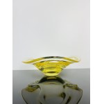 Miloslav Klinger (1922 - 1999), Yellow Art Glass Bowl by Klinger, Železný Brod Glassworks, 1970s