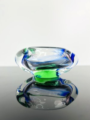 Josef Rozinek (1911 - 1992), Art Glass Ashtray by Nový Bor, 1960s - Spectrum of Colors