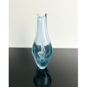 Miloslav Klinger (1922 - 1999), Alexandrite Glass Vase with Engraved Woman by Železný Brod Glassworks