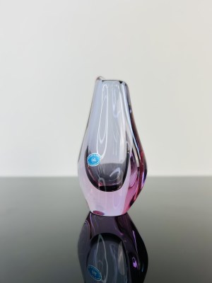 Miloslav Klinger (1922 - 1999), Alexandrite Glass Vase by Glassworks Zelezny Brod (ZBS)