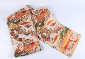 Obi kimono belt in bird motif, 20th century.