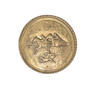 Decorative plate with hunting scene