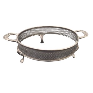Dish stand