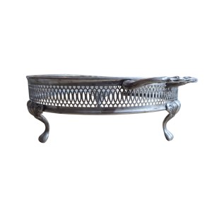 Dish stand