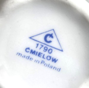 Pair of porcelain creamers, Rococco model, Ćmielów