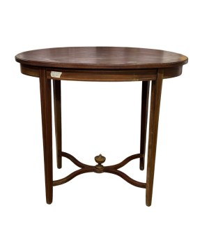 Oval-shaped mahogany table