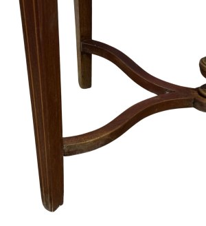 Oval-shaped mahogany table