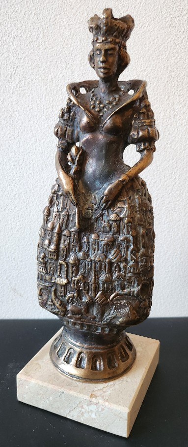 Tomasz Sętowski (ur. 1961), Królowa
