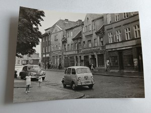 PASŁĘK CHROBREGO STREET, OLD CARS