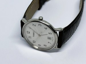 Tissot 33.5 mm men's/unisex watch, original strap and decal on the caseback