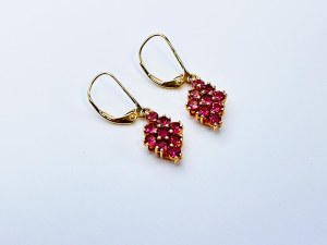 Gold 9K/375 Earrings with Pink Garnets