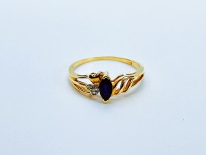 14K/585 gold ring with natural Sapphire and 0.01 Ct Diamond