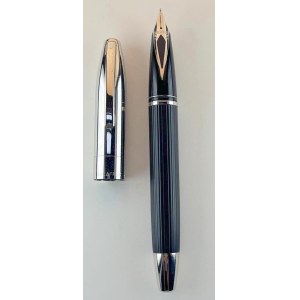 Pen - Sheaffer Legacy II with palladium cap and godron black body...