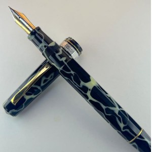 Pen - The Omas Galileo Galilei limited edition was issued in 1993 to celebrate the 650th...