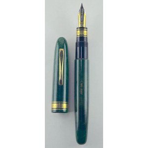 Pen - The Omas AM 1987 was designed by Gianluca Malaguti, Armando Simoni's nephew...