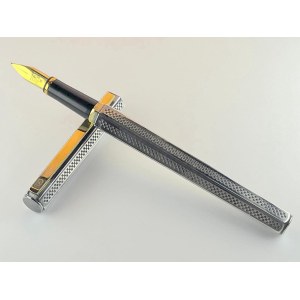 Pen - Ecridor palladium coated converter filler fountain pen with checquered pattern...