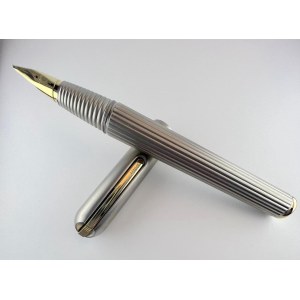Pen - The Lamy Persona fountain pen was designed by the renowned Italian architect...