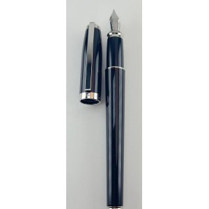 Pen - Fidelio fountain pen in black lacquer in unused condition...
