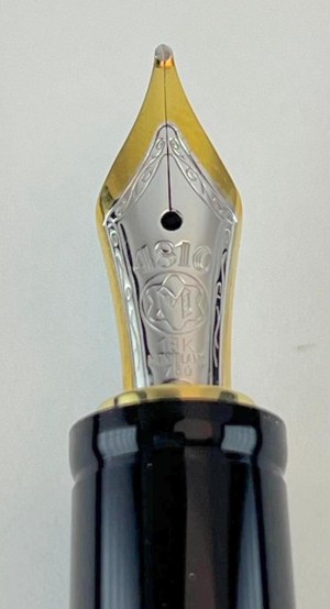 Pen - Montblanc Boheme with gold filled casing, small size with retractable nib and red stone...