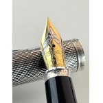 Pen - This Yard O’ Led set in sterling silver with barley decoration is in unused conidition...