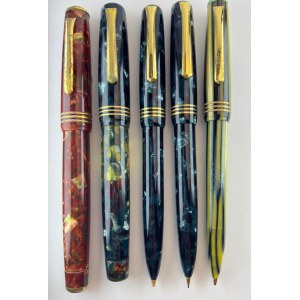 Pen - The lot contains 3 Tibaldi Modello 60 pencils and two fountain pens...