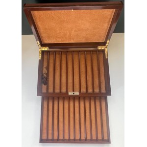 Pen - Elegant pen cabinet in briarwood and swede with boarskin internal lining...