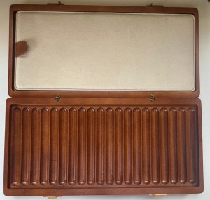 Pen - Waterman salesman wooden box for 20 pens...