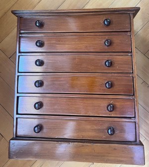 Pen - Vintage pen cabinet with 6 drawers in good condition...