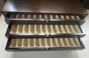 Pen - Omas Wood pen cabinet with thee drawers...