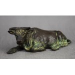 Sculpture Taureau au repos, Japon, Meiji, bronze, signée, vers 1900.