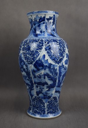 Kangxi style vase, China, 19th century.