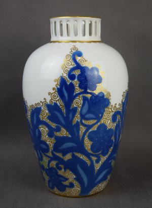 Art Deco vase, designed by J. V. Guldbrandsen, Rosenthal, 1920s.