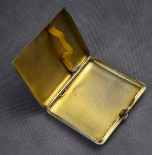 Art Nouveau cigarette case, Pr. 84 silver, Russia, early 20th century.