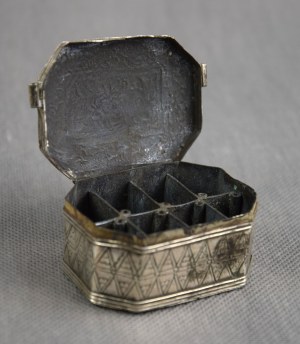 Traveling Hanukkah lamp, Silver 11 flute, Germany or Poland, 18th/19th century, Judaica