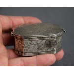 Lampka chanukowa podróżna, Srebro 11 łut, Niemcy lub Polska, XVIII/XIX w., judaica
